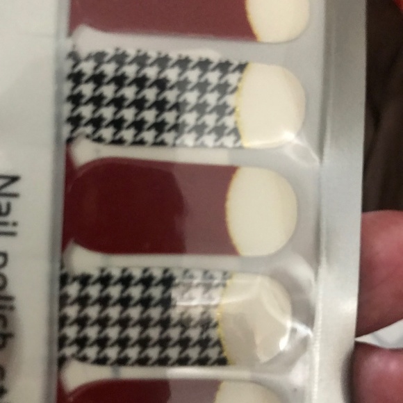 Unbranded Other - Houndstooth premium polish nail strips 💅